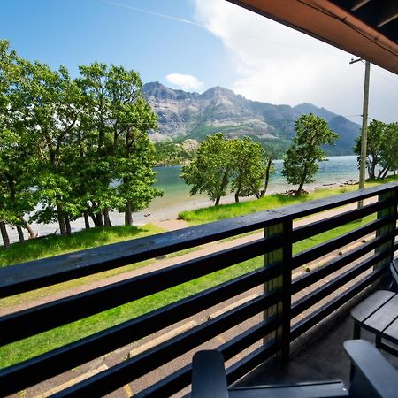 Bayshore Inn & Spa Waterton Exterior foto